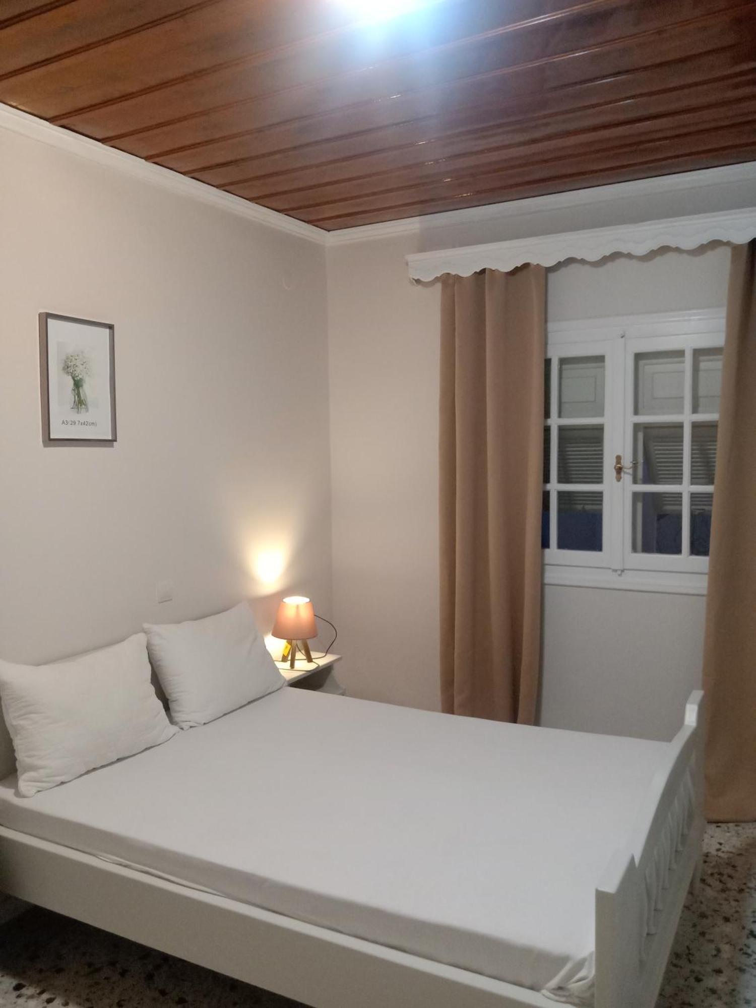 Menegis Apartment Закинтос Экстерьер фото